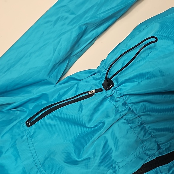 Exertek Lightweight Windbreaker (S) - Picture 3 of 6